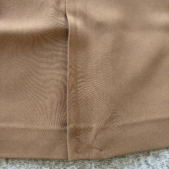 NWT Aritzia Pencil Skirt | Camel | Size 6 - Picture 5 of 9